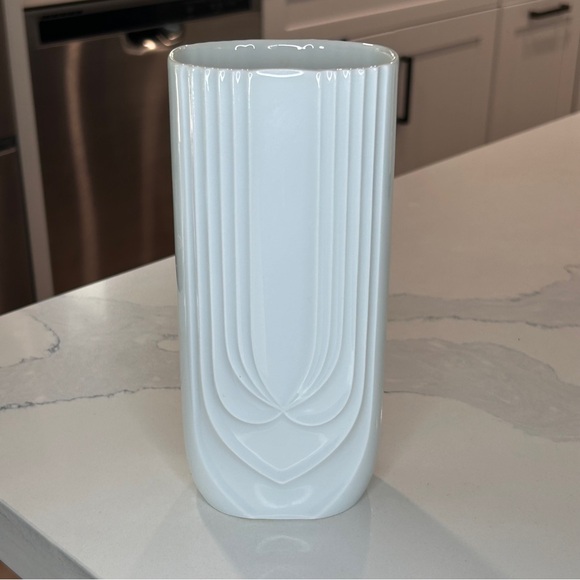 Hutschenreuther Glazed Porcelain Vase "Theater Curtain" by Hans aAchtziger 1970 - Picture 3 of 12